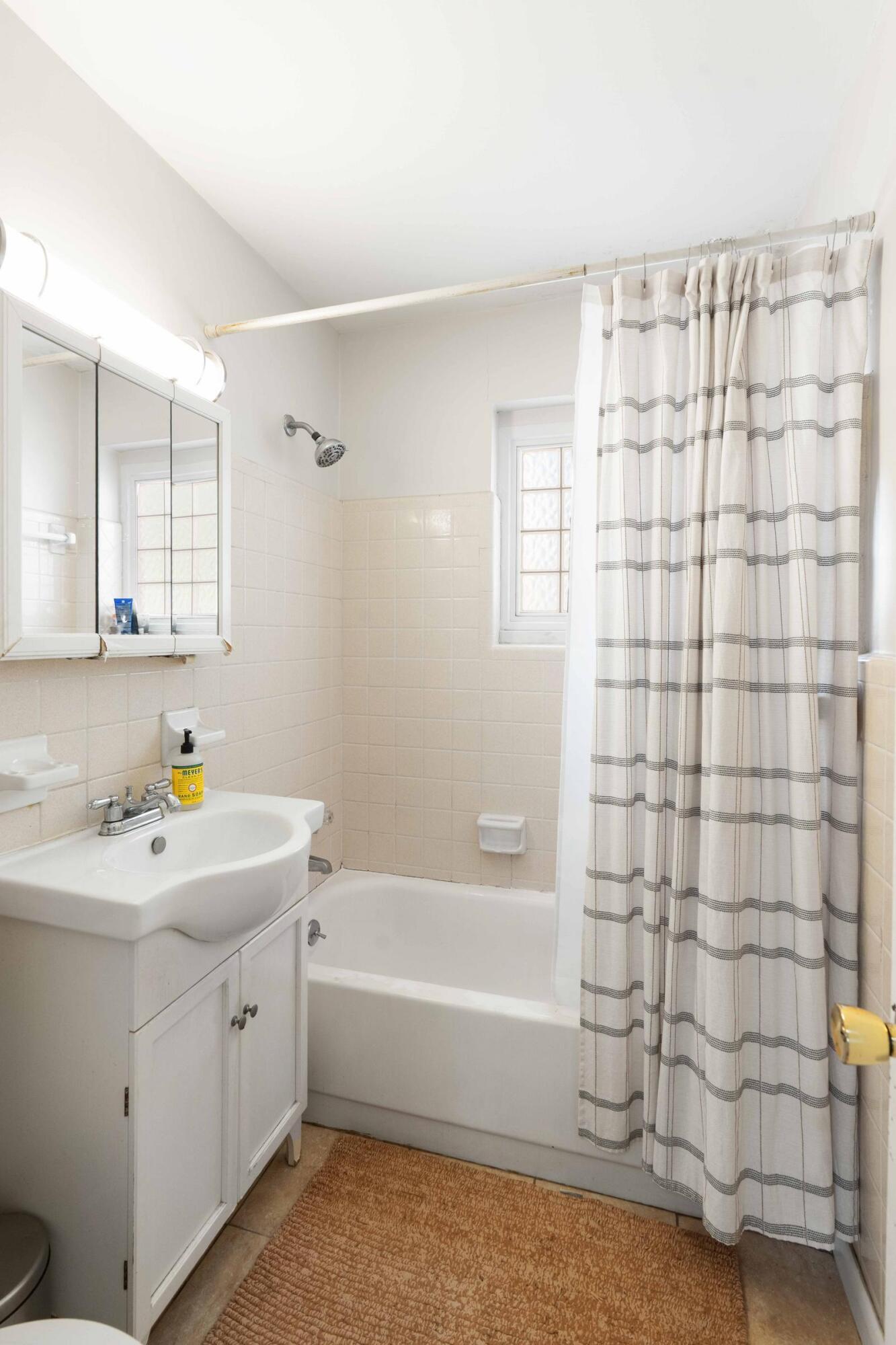 1536 Inland Avenue, Unit C Charleston, SC 29412 - Photo 16 of 31 26