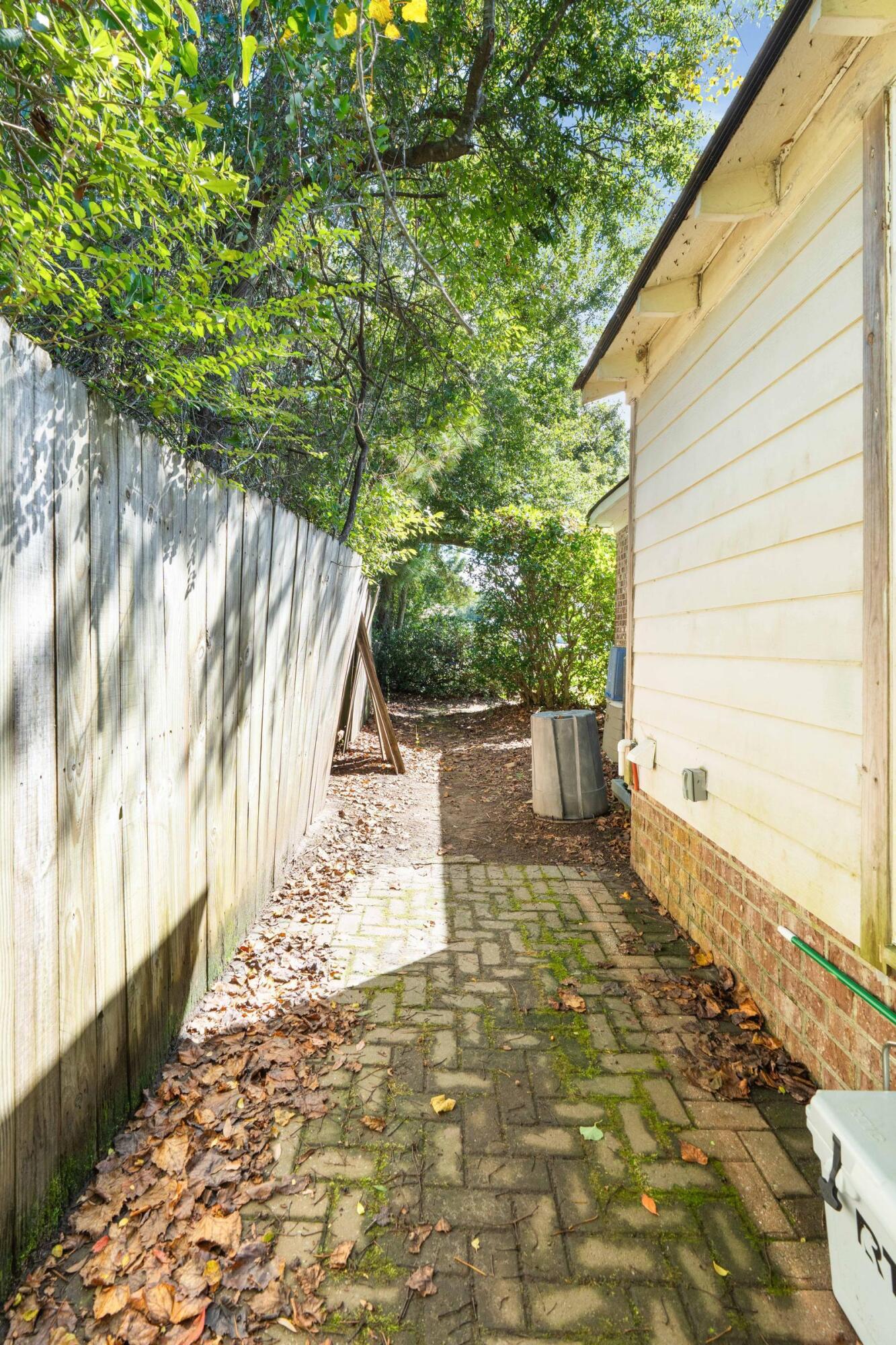 1536 Inland Avenue, Unit C Charleston, SC 29412 - Photo 19 of 31 30