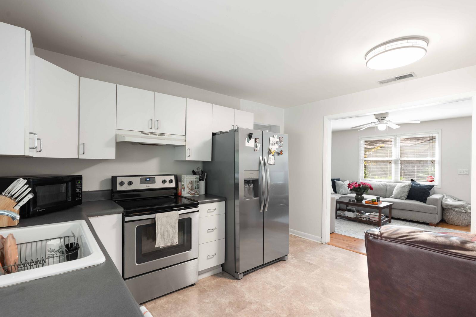 1536 Inland Avenue, Unit C Charleston, SC 29412 - Photo 9 of 31 21