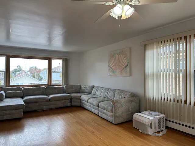 $2,100 | 2538 North 75th Avenue, Unit 2, Elmwood Park, IL 60707