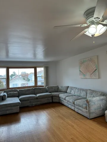 $2,100 | 2538 North 75th Avenue, Unit 2, Elmwood Park, IL 60707