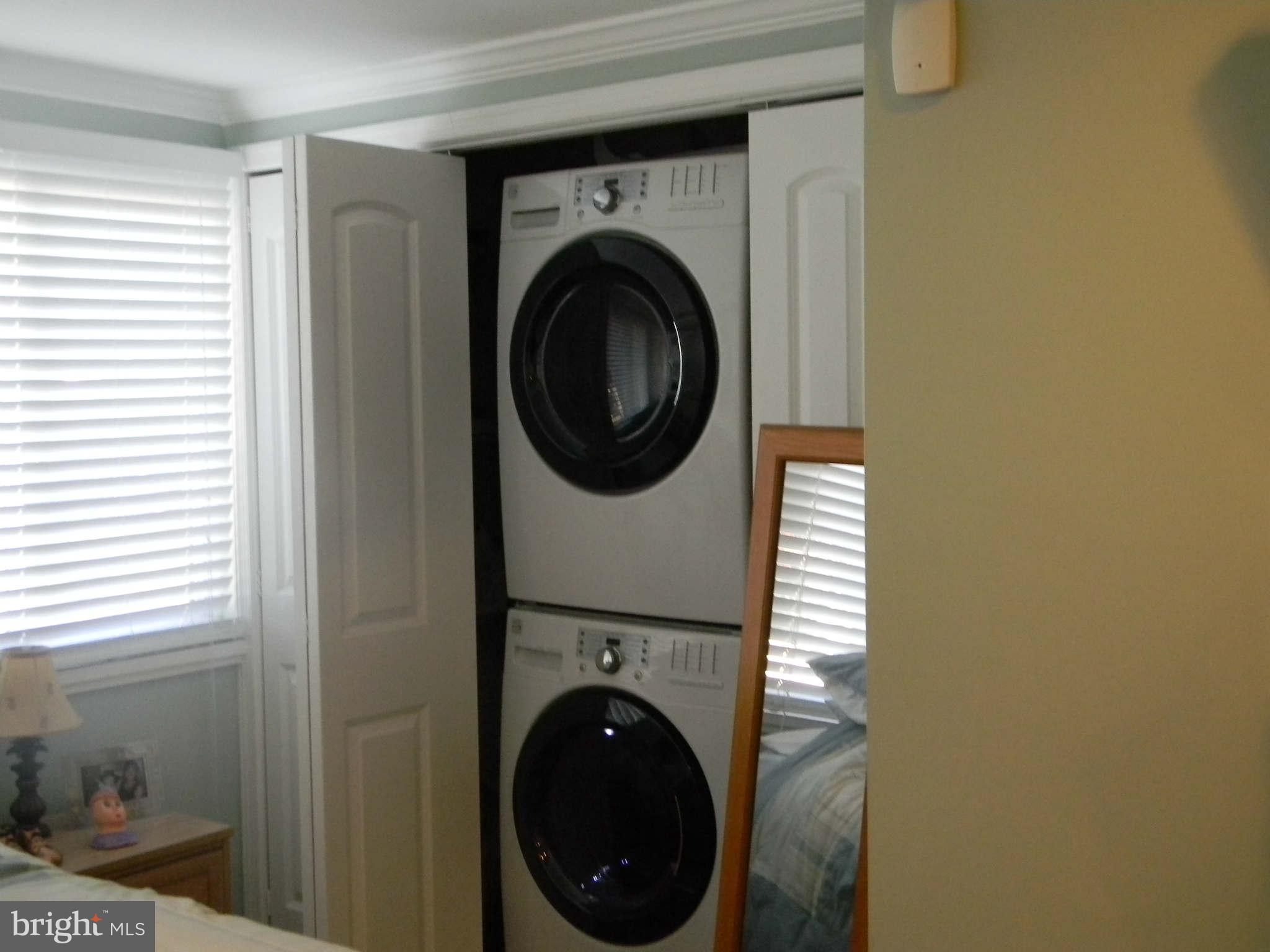1412 3rd Road Baltimore, MD 21220 - Photo 9 of 18 Laundry