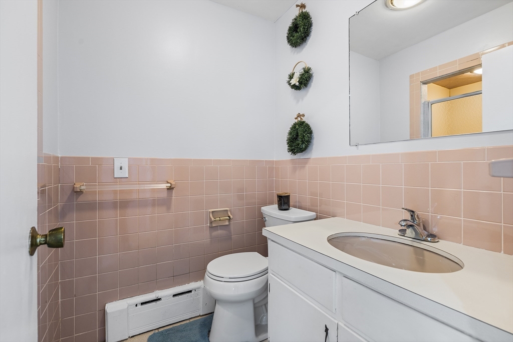 9 Cloverleaf Road Leominster, MA 01453 - Photo 13 of 35 Gallery Image 13