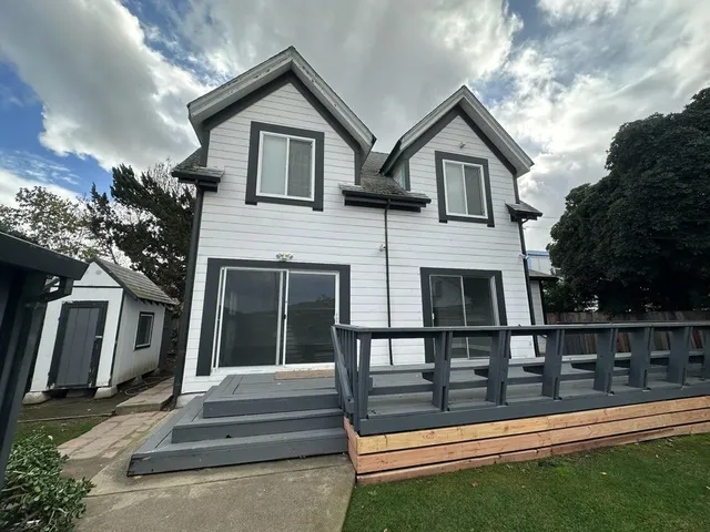 $2,400 | 315 West 3rd Street, Antioch, CA 94509