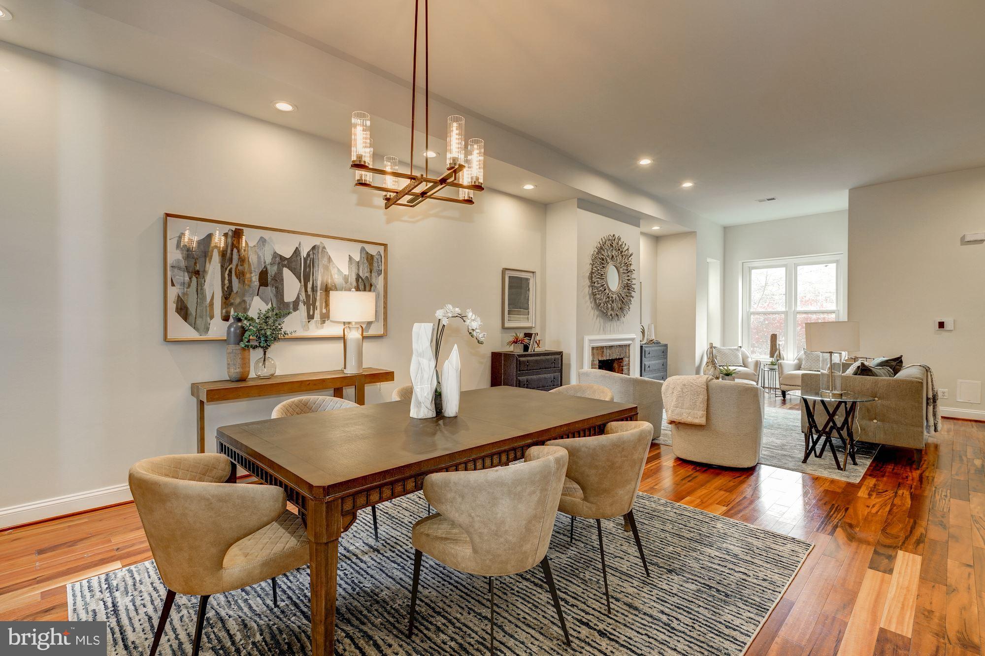 923 R Street Northwest Washington, DC 20001 - Photo 5 of 18 Light-filled living