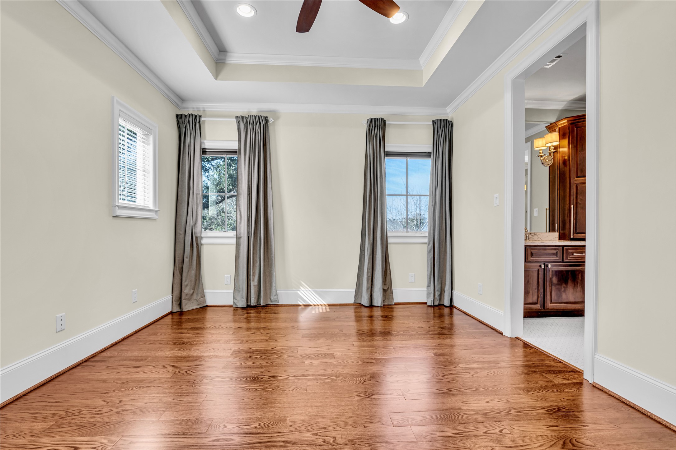 4702 Lido Lane Houston, TX 77092 - Photo 29 of 38 Another secondary bedroom
