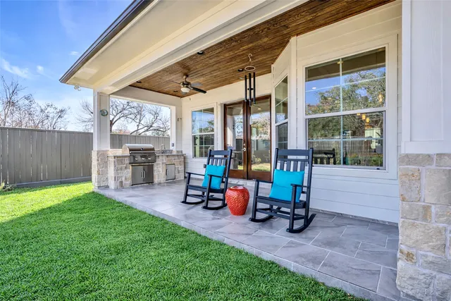 $904,000 | 4702 Lido Lane, Houston, TX 77092