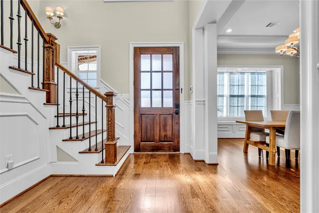 $904,000 | 4702 Lido Lane, Houston, TX 77092