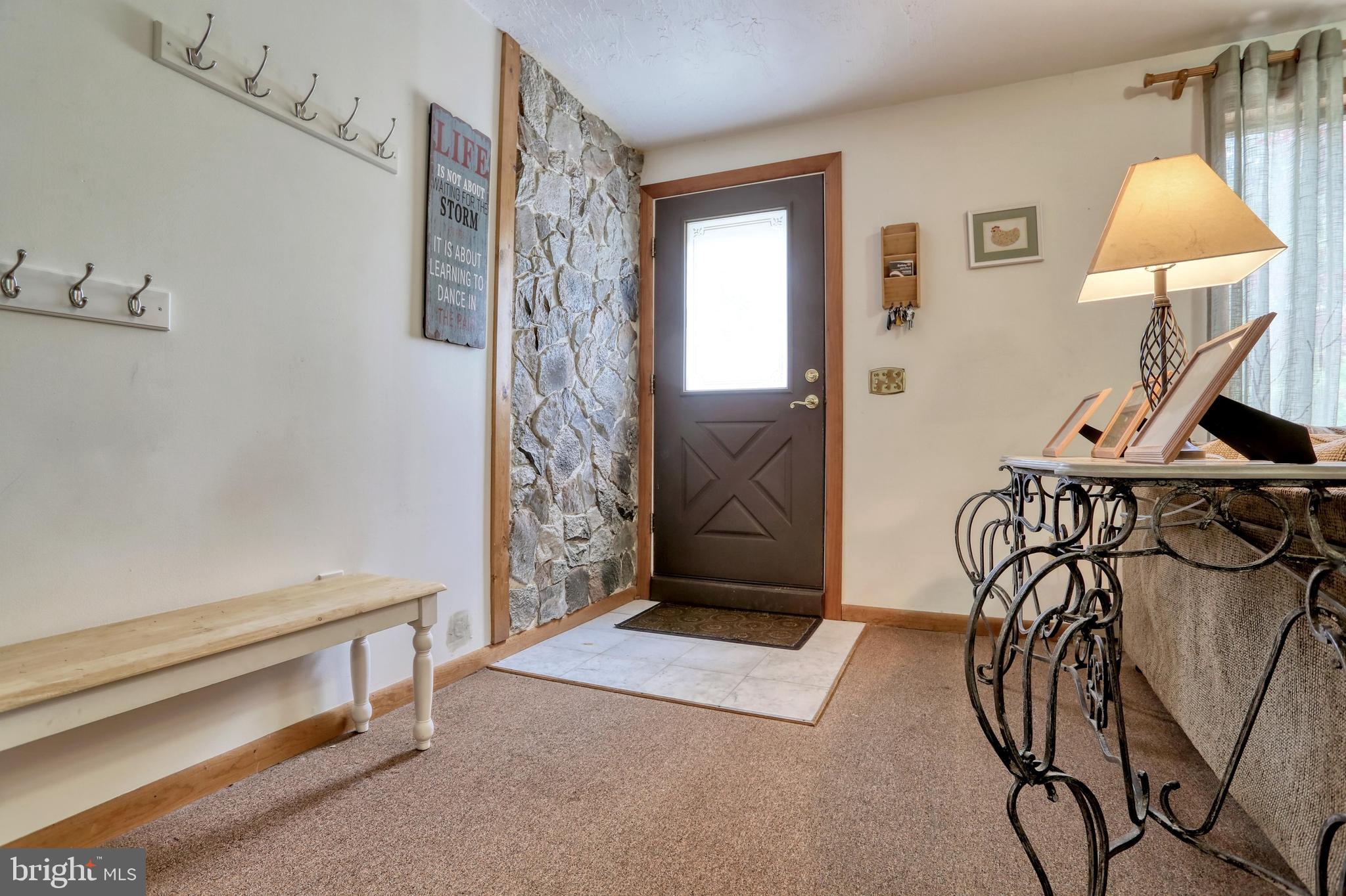 19991 Dutton Road Stewartstown, PA 17363 - Photo 21 of 61 Lower level entry