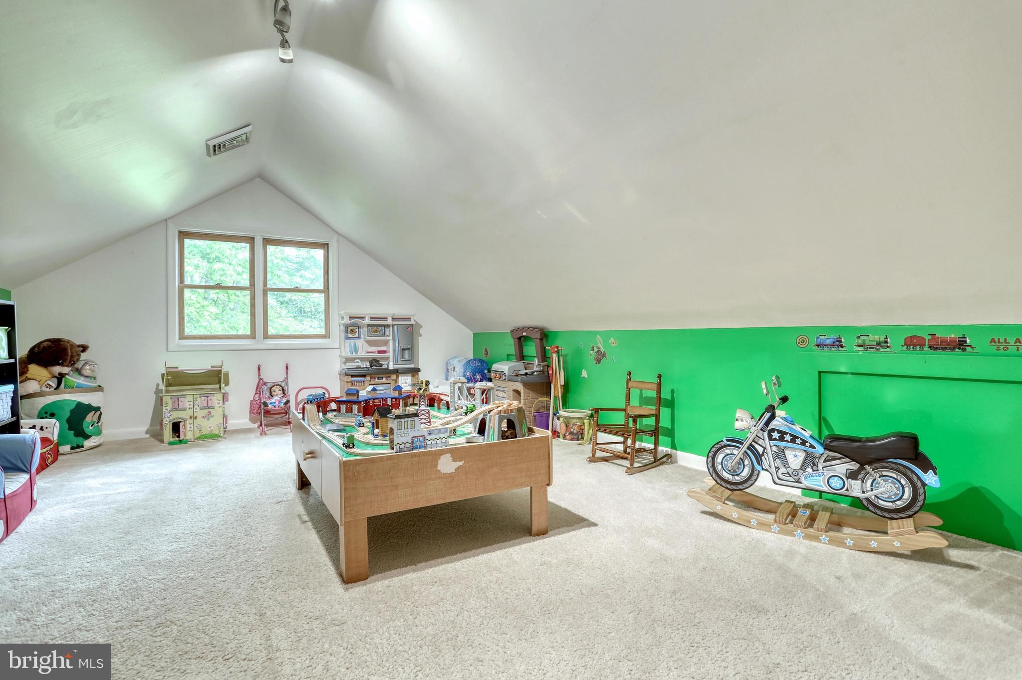 19991 Dutton Road Stewartstown, PA 17363 - Photo 46 of 61 3rd floor playroom/bedroom