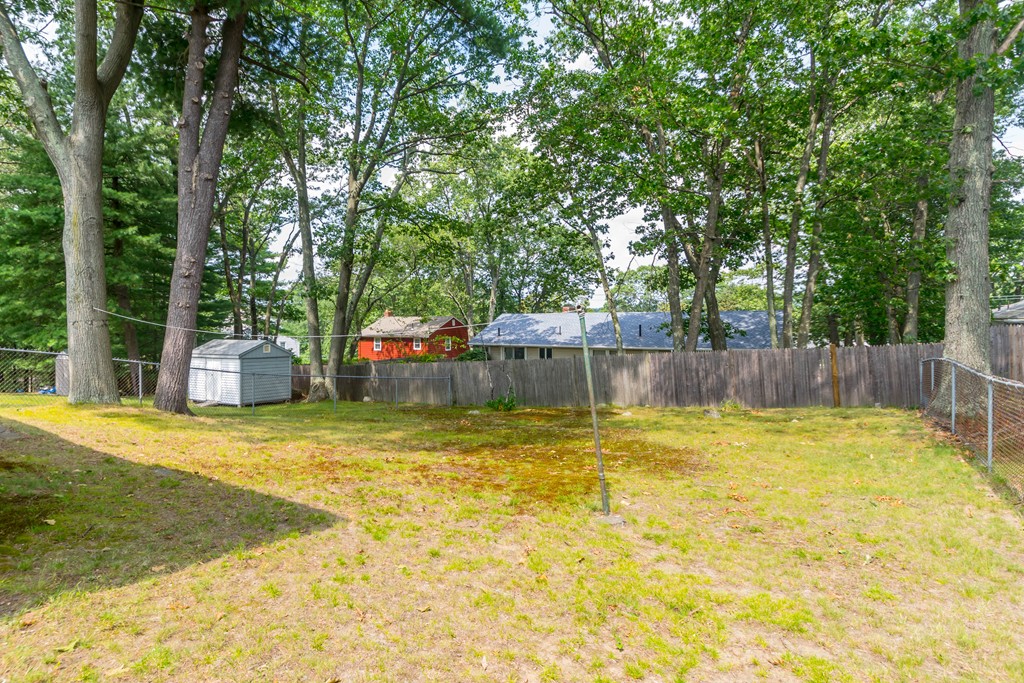 101 Hillcrest Road Waltham, MA 02451 - Photo 11 of 12