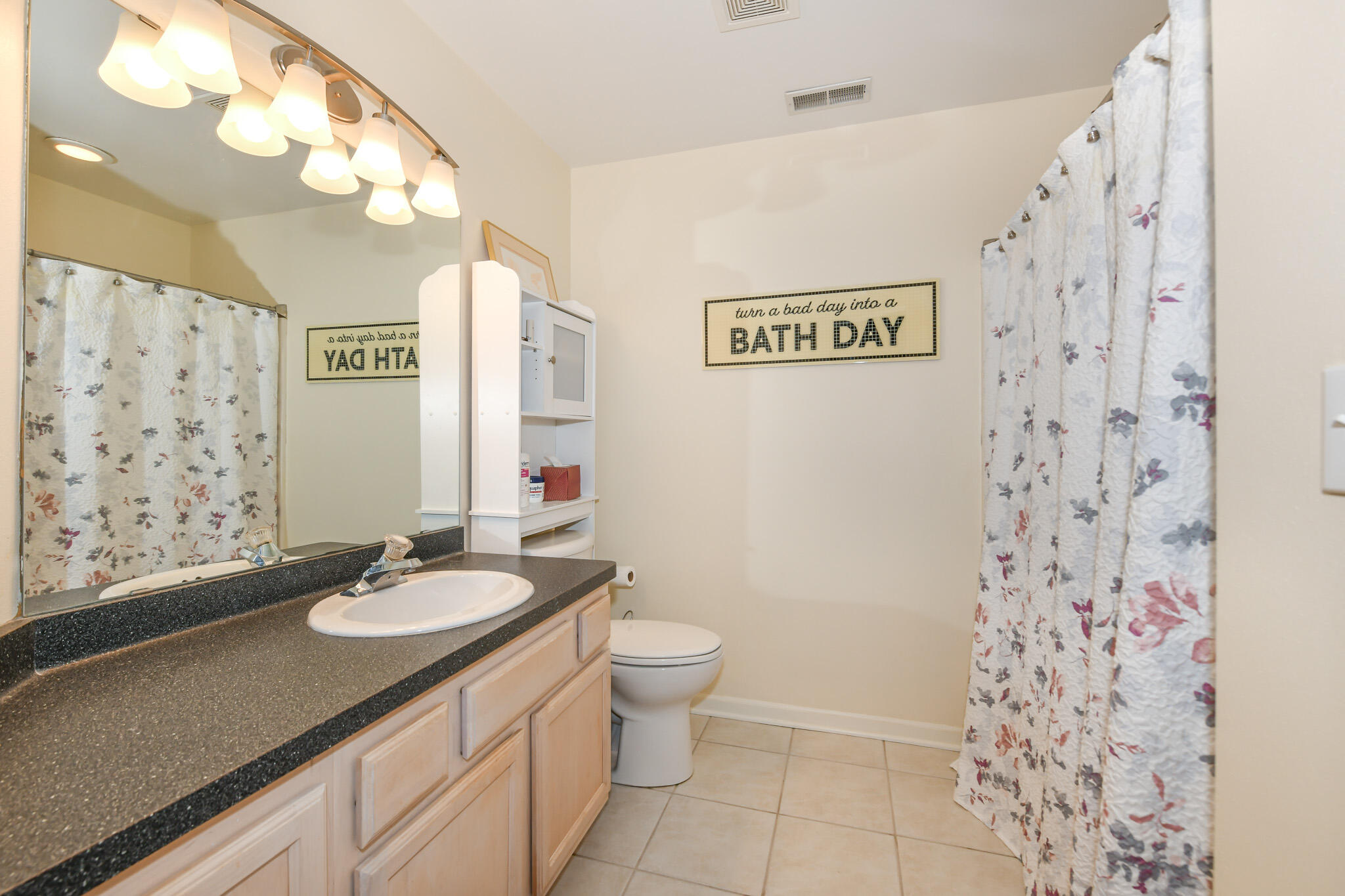 9128 West Elm Court, Unit F Franklin, WI 53132 - Photo 17 of 35 Primary Bath