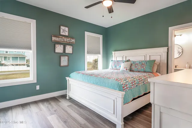 $1,147,000 | 5205 East Pelican Drive, Oak Island, NC 28465