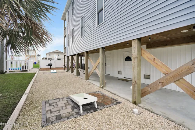 $1,147,000 | 5205 East Pelican Drive, Oak Island, NC 28465