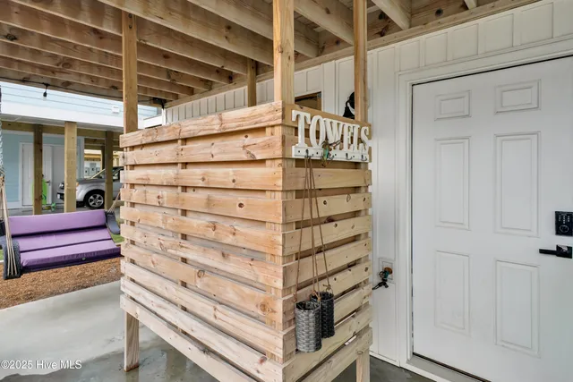 $1,147,000 | 5205 East Pelican Drive, Oak Island, NC 28465