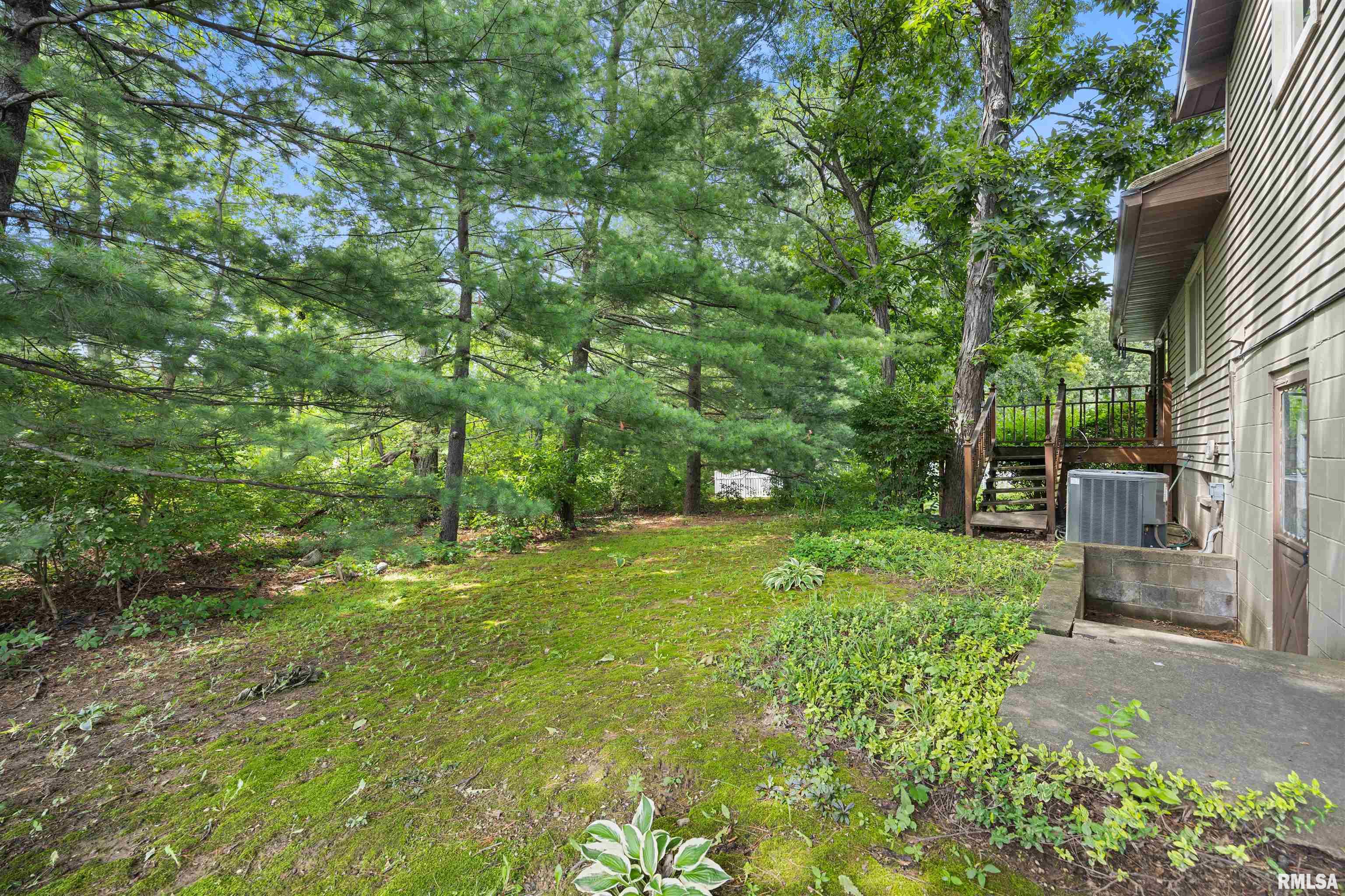 6307 North Post Oak Road Peoria, IL 61615 - Photo 40 of 45