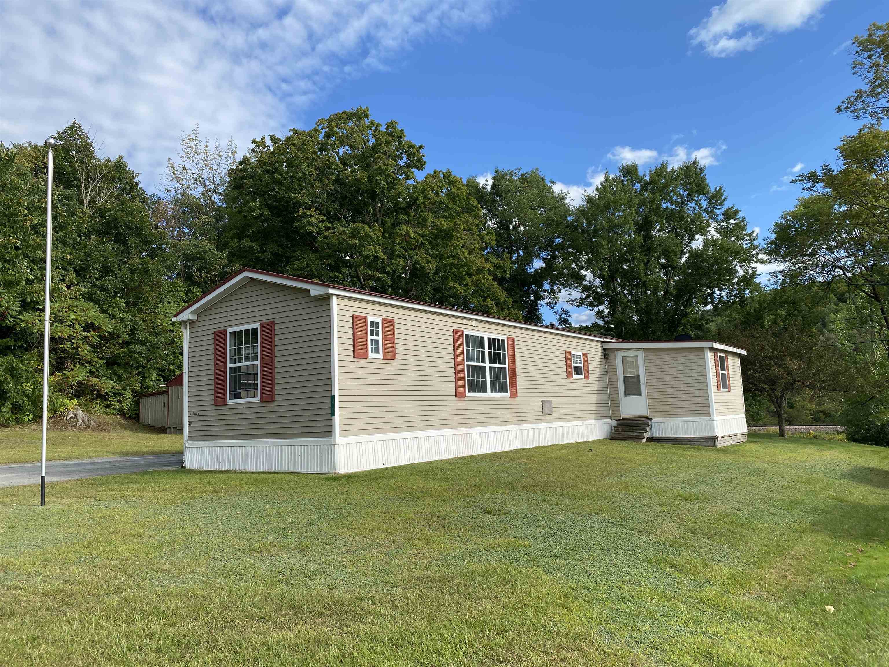 81 Cramton Road, Unit 40 Castleton, VT 05735 - Photo 1 of 24