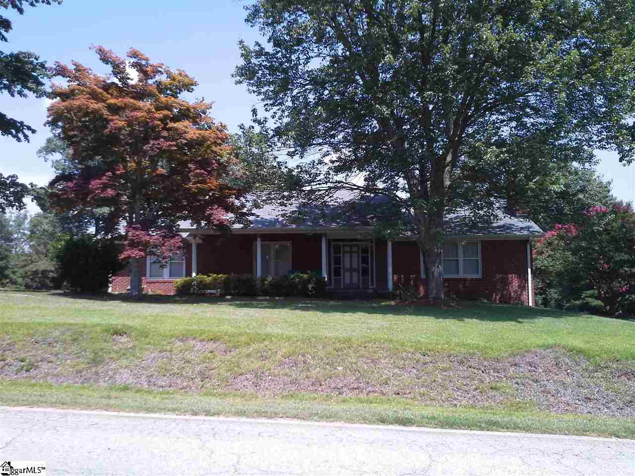 322 Taylor Road Greer, SC 29651 - Photo 1 of 17 Gallery Image 1