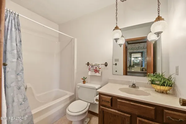 $395,000 | 307 Walnut Street, Clinton, TN 37716