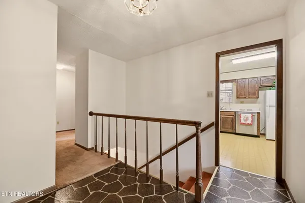 $395,000 | 307 Walnut Street, Clinton, TN 37716