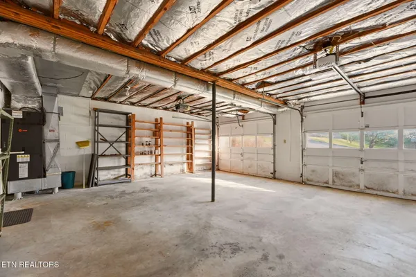 $395,000 | 307 Walnut Street, Clinton, TN 37716