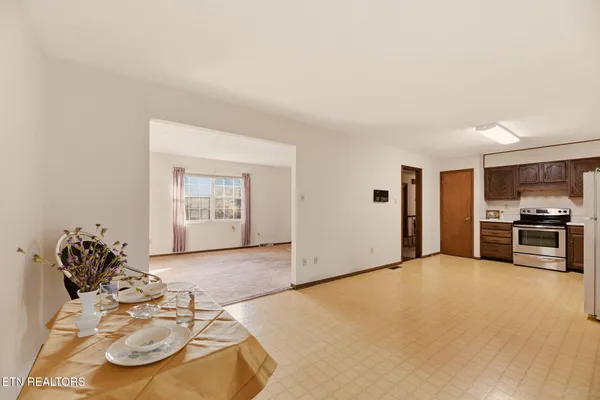 $395,000 | 307 Walnut Street, Clinton, TN 37716