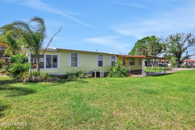 $300,000 | 219 Sportsman Drive, Welaka, FL 32193