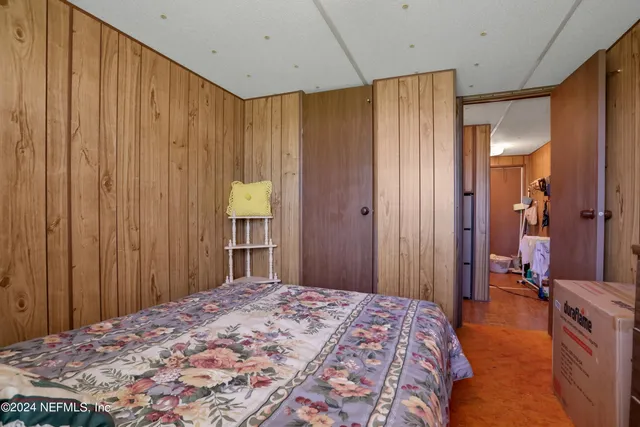 $300,000 | 219 Sportsman Drive, Welaka, FL 32193