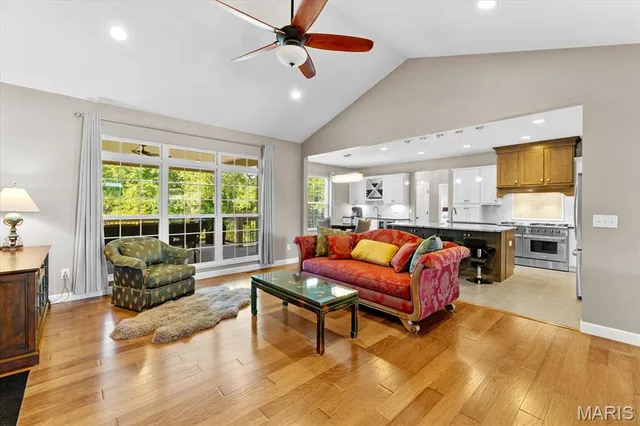 $675,000 | 1957 Llewellyn Road, Swansea, IL 62223