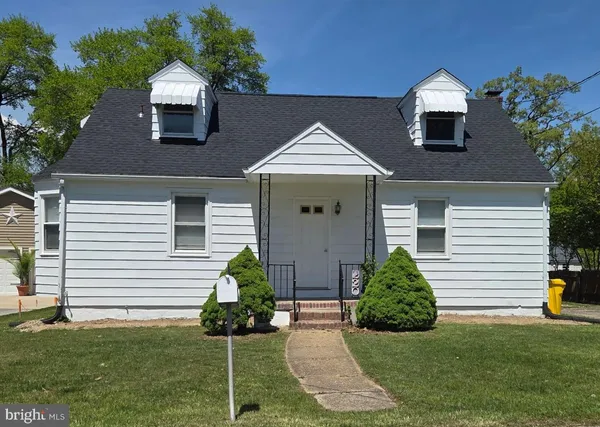 $2,250 | 220 Poplar Avenue, Glen Burnie, MD 21061