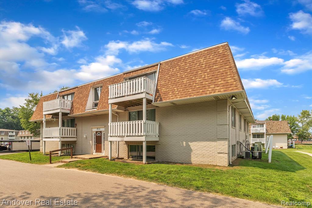 330 South Drake Road, Unit M08 Kalamazoo, MI 49009 - Photo 17 of 64