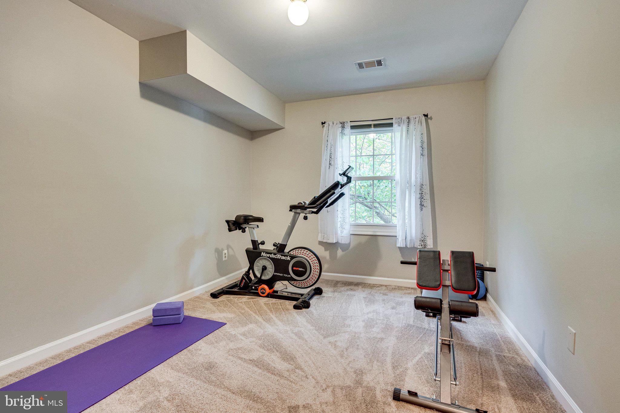 5900 Queenston Street, Unit 497 Springfield, VA 22152 - Photo 15 of 37 2nd bedroom, so many opportunities!