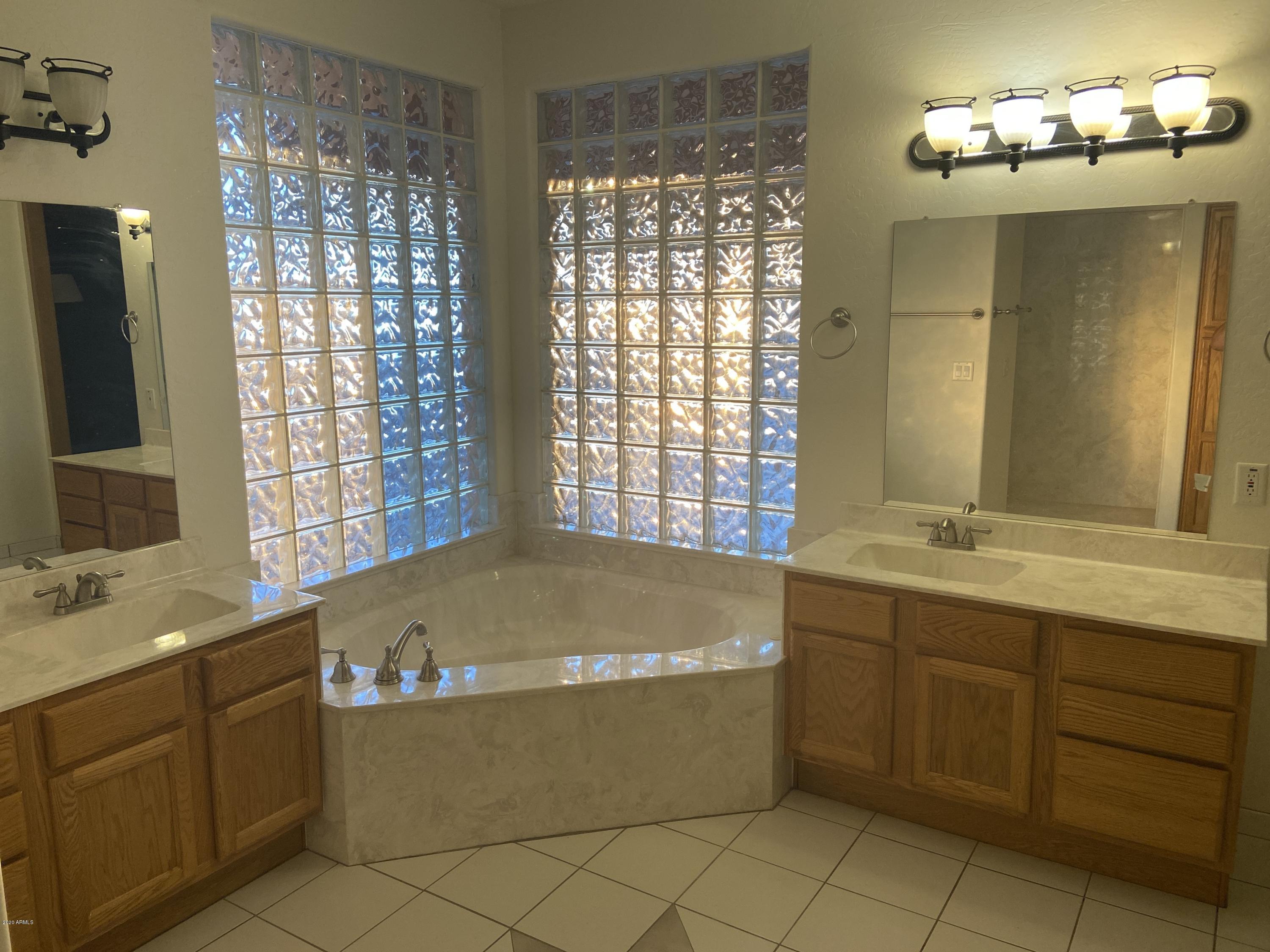 28261 North Sidekick Road Florence, AZ 85132 - Photo 23 of 68 Photo Nov 16, 5 17 36 PM