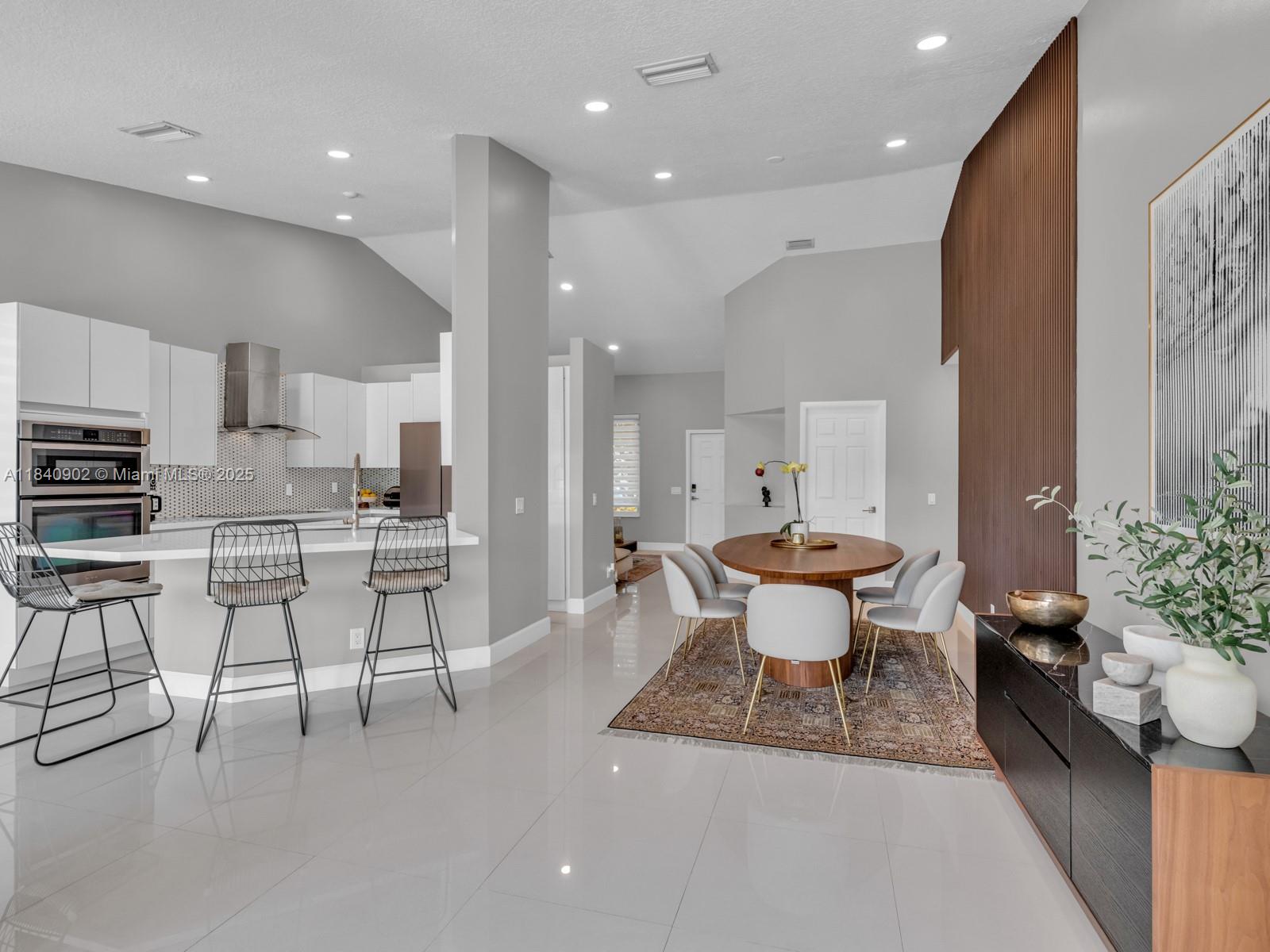 933 Falling Water Road Weston, FL 33326 - Photo 12 of 58