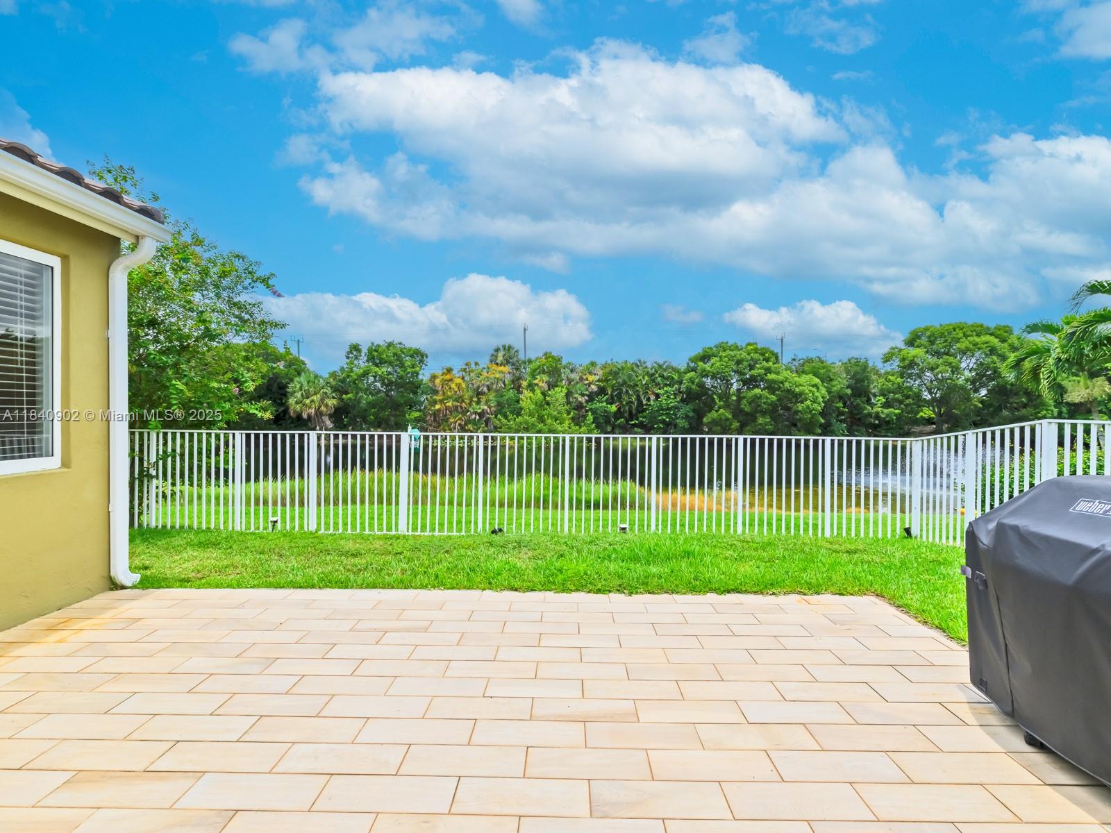 933 Falling Water Road Weston, FL 33326 - Photo 41 of 58