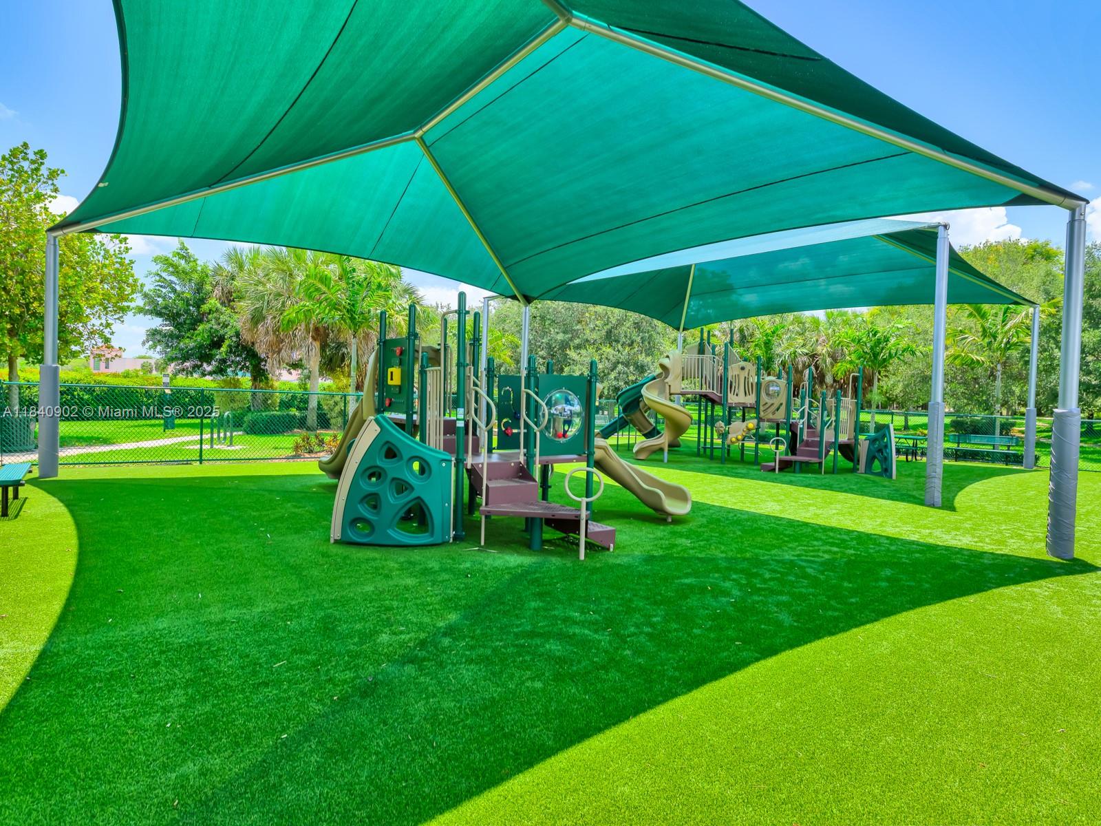 933 Falling Water Road Weston, FL 33326 - Photo 52 of 58