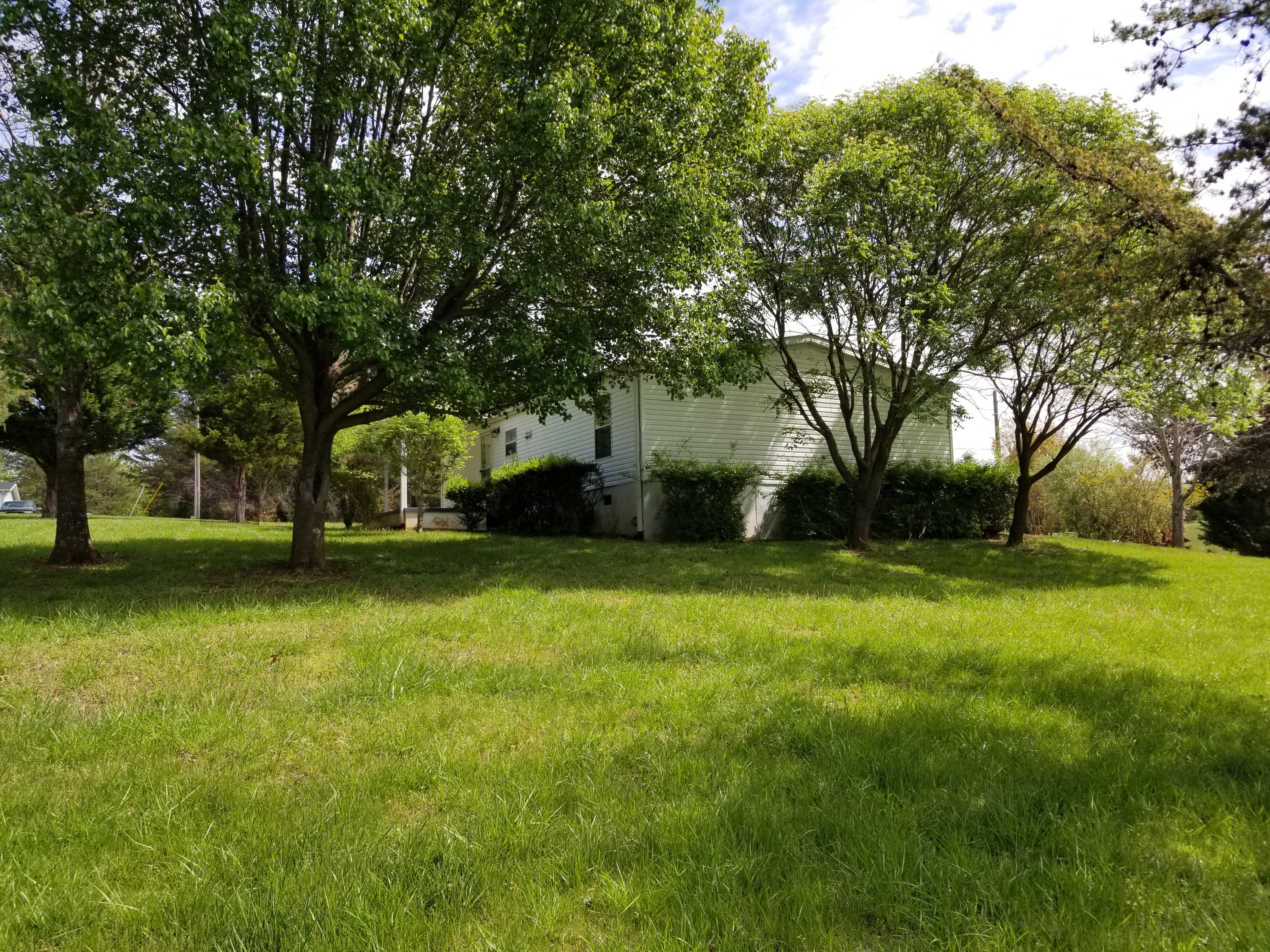 301 High Point Road Moneta, VA 24121 - Photo 24 of 35 23