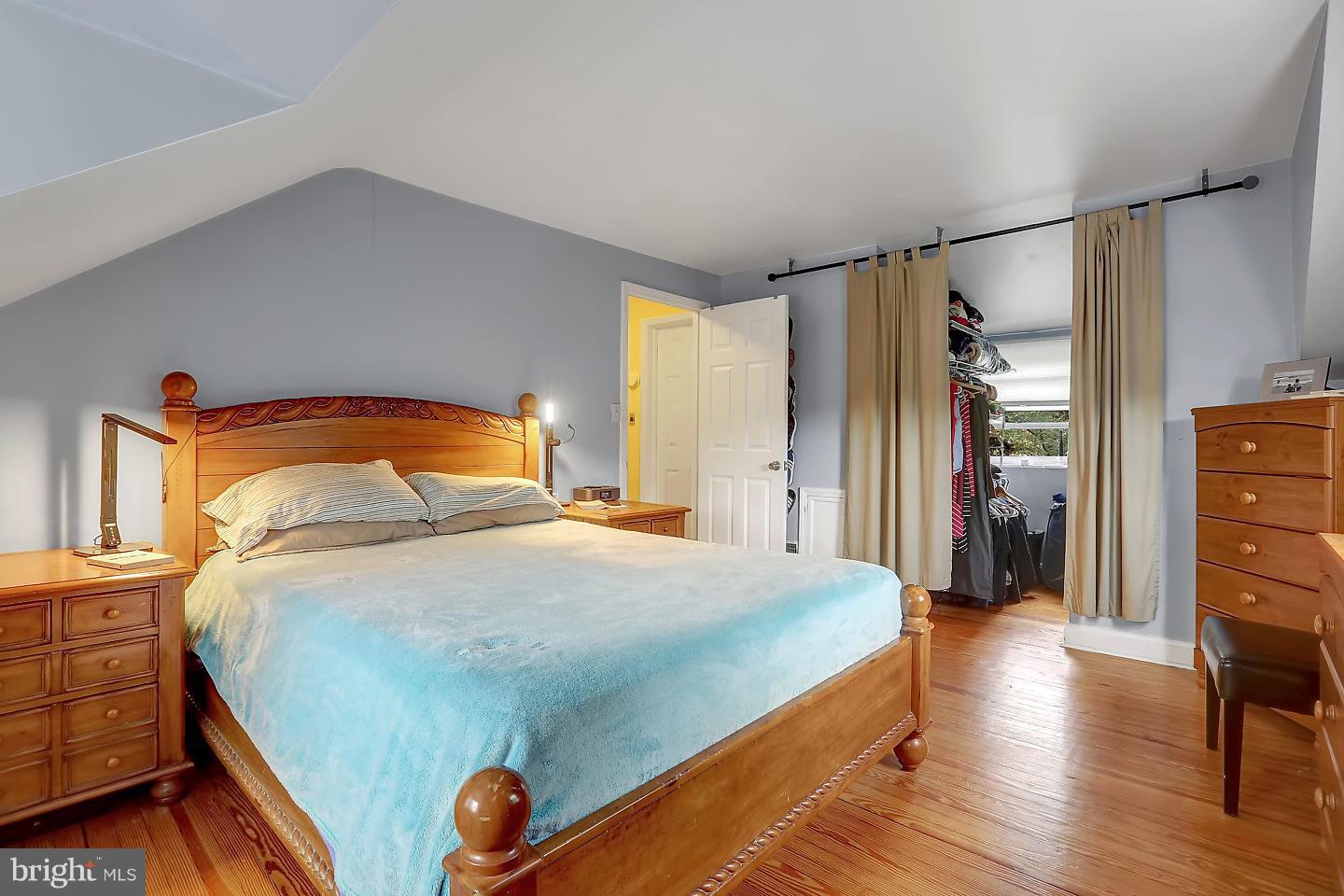 2510 Pinebrush Road Baltimore, MD 21209 - Photo 12 of 28 Bedroom (Master)
