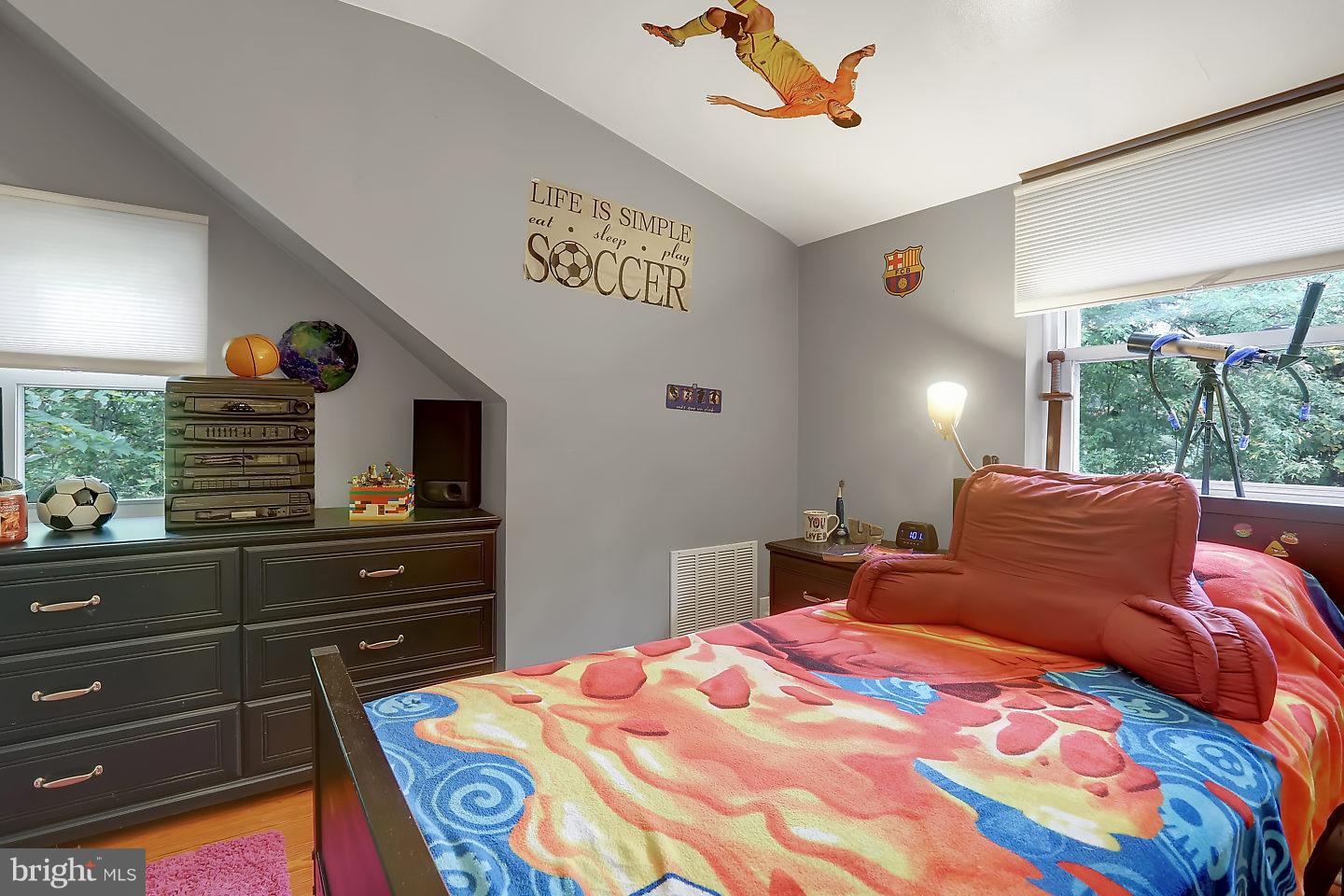 2510 Pinebrush Road Baltimore, MD 21209 - Photo 15 of 28 Bedroom #3
