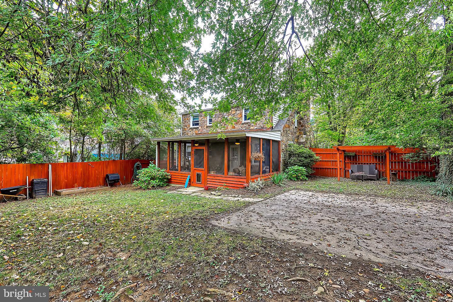 2510 Pinebrush Road Baltimore, MD 21209 - Photo 24 of 28 Exterior (Rear)