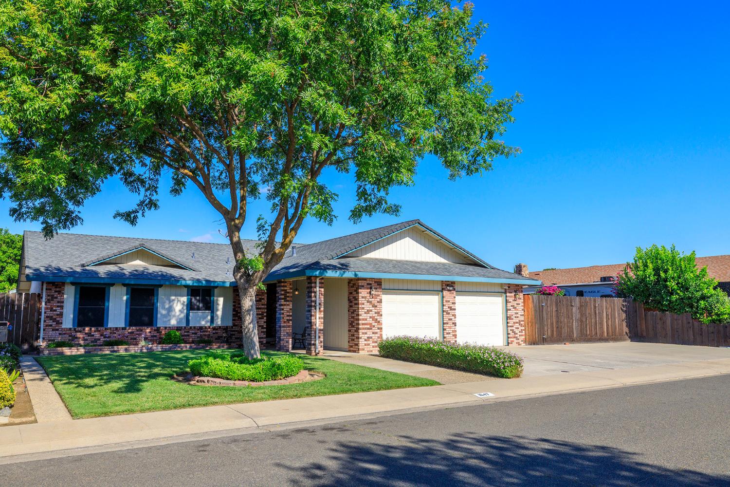 1647 Running Ceres, CA 95307 - Photo 2 of 55