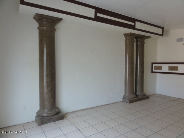 101 West Bilby Road Tucson, AZ 85706 - Photo 7 of 31 Gallery Image 7