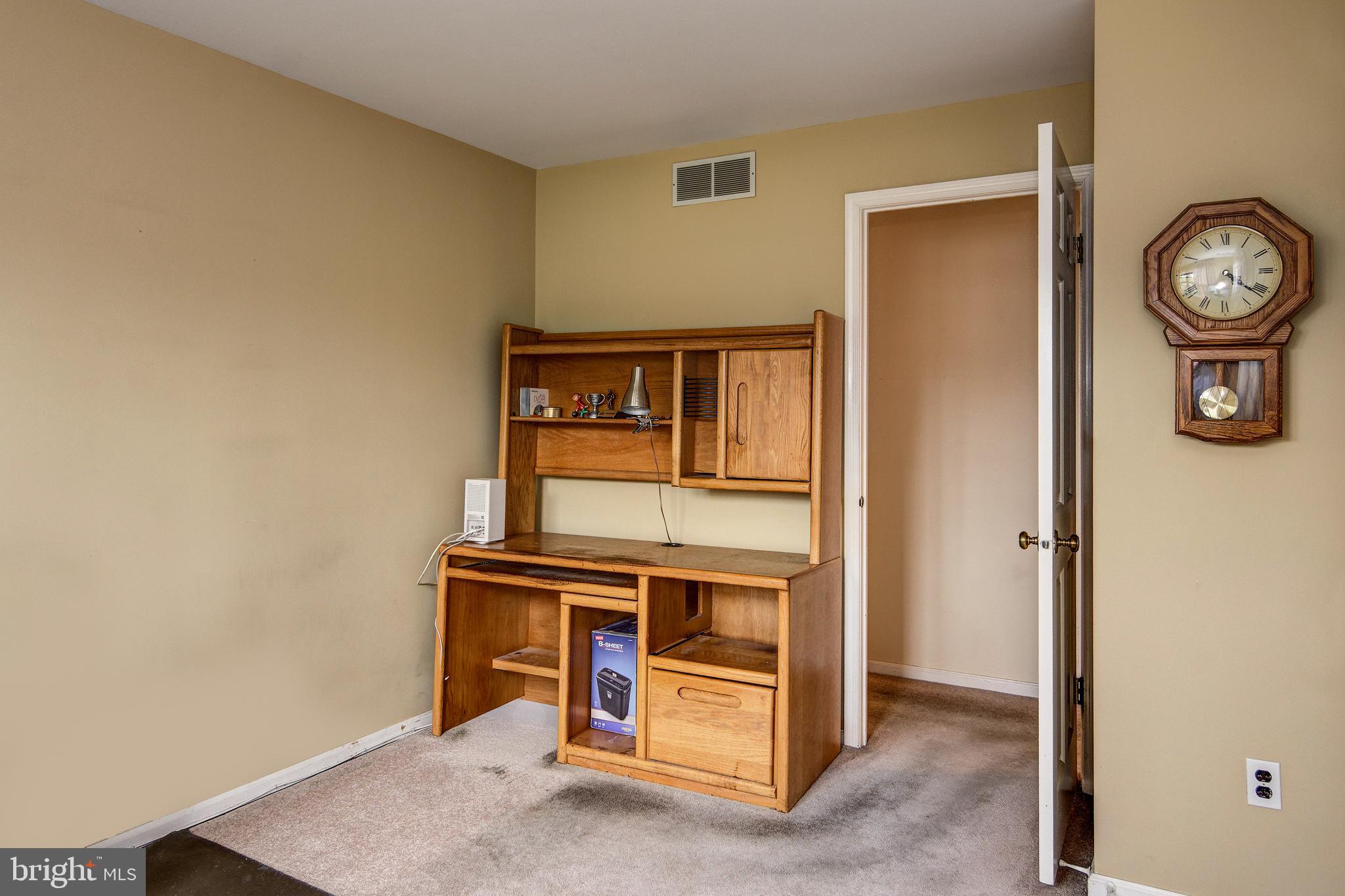 209 Haddonfield Commons, Unit 209 Haddonfield, NJ 08033 - Photo 14 of 21 a view of a hallway with entryway