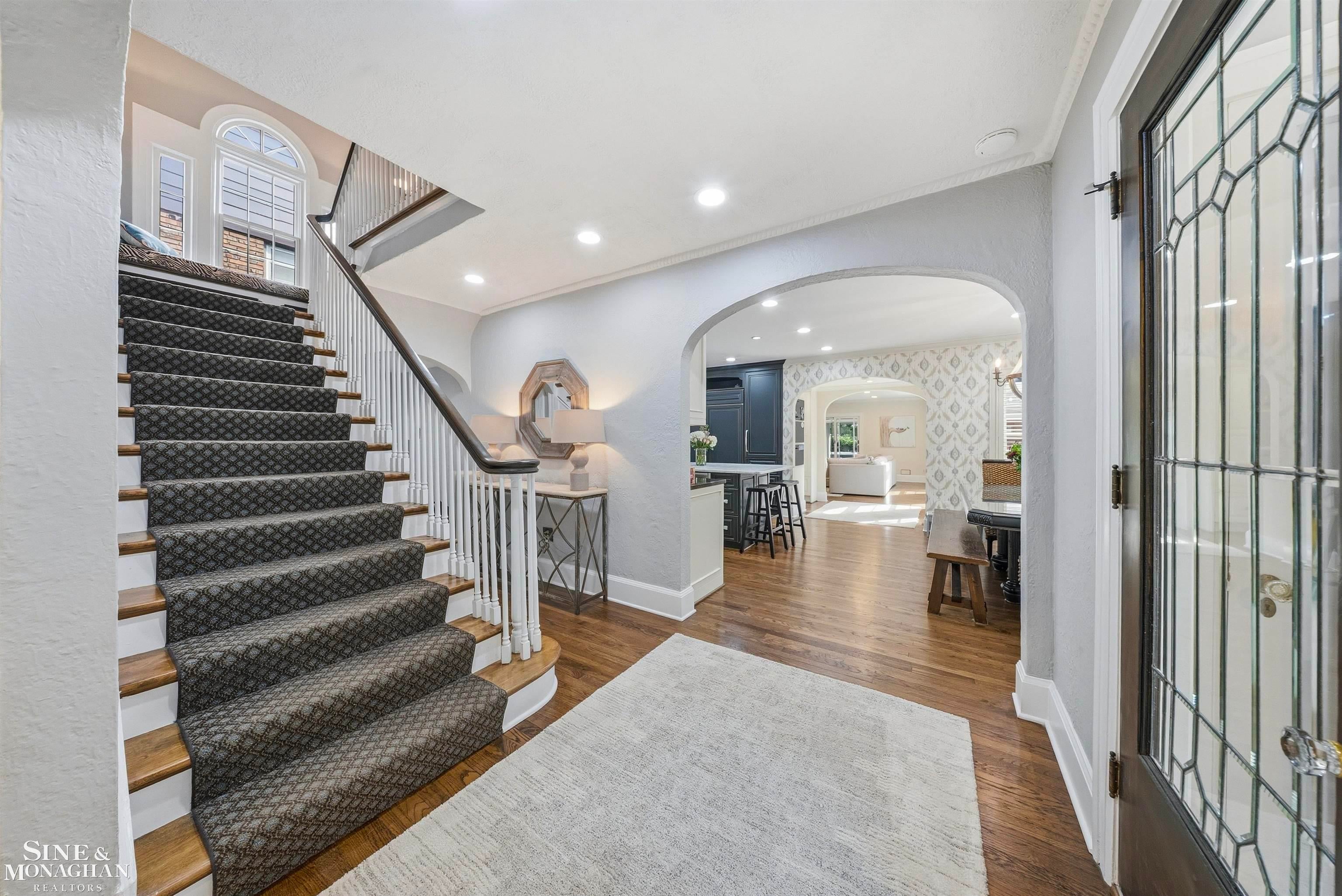 662 Lincoln Road Grosse Pointe, MI 48230 - Photo 2 of 60 Gallery Image 2