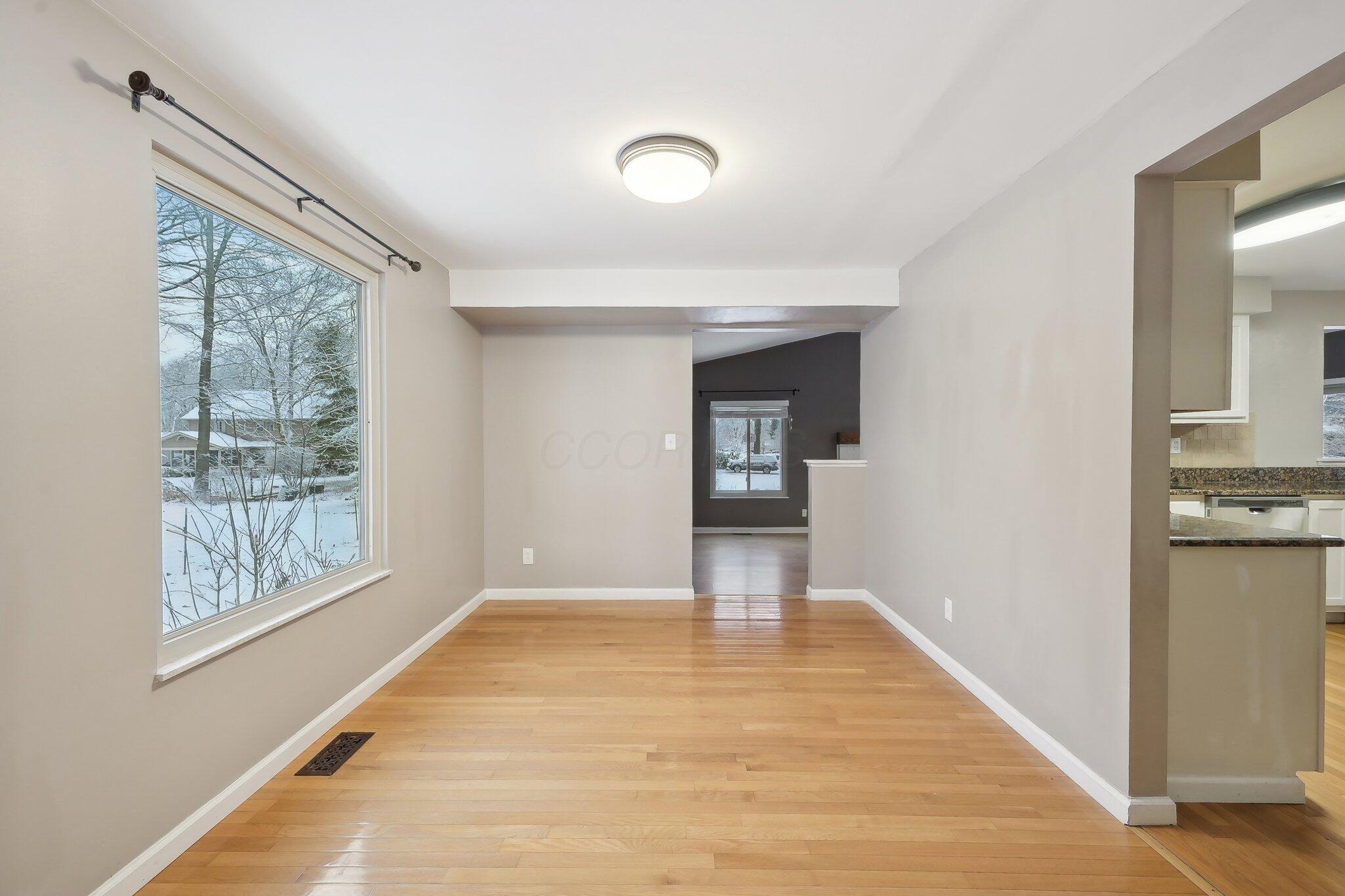 2475 Willis Road Dublin, OH 43016 - Photo 11 of 52 Dining room