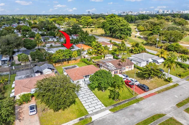 $595,999 | 1979 Northeast 176th Street, North Miami Beach, FL 33162