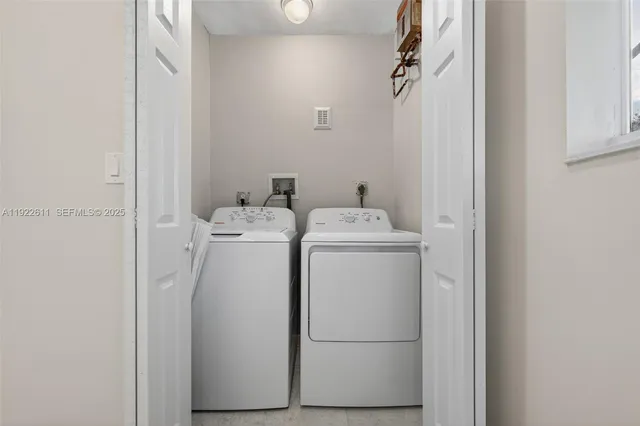 $595,999 | 1979 Northeast 176th Street, North Miami Beach, FL 33162