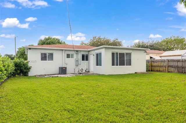 $595,999 | 1979 Northeast 176th Street, North Miami Beach, FL 33162