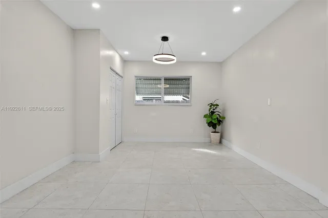 $595,999 | 1979 Northeast 176th Street, North Miami Beach, FL 33162