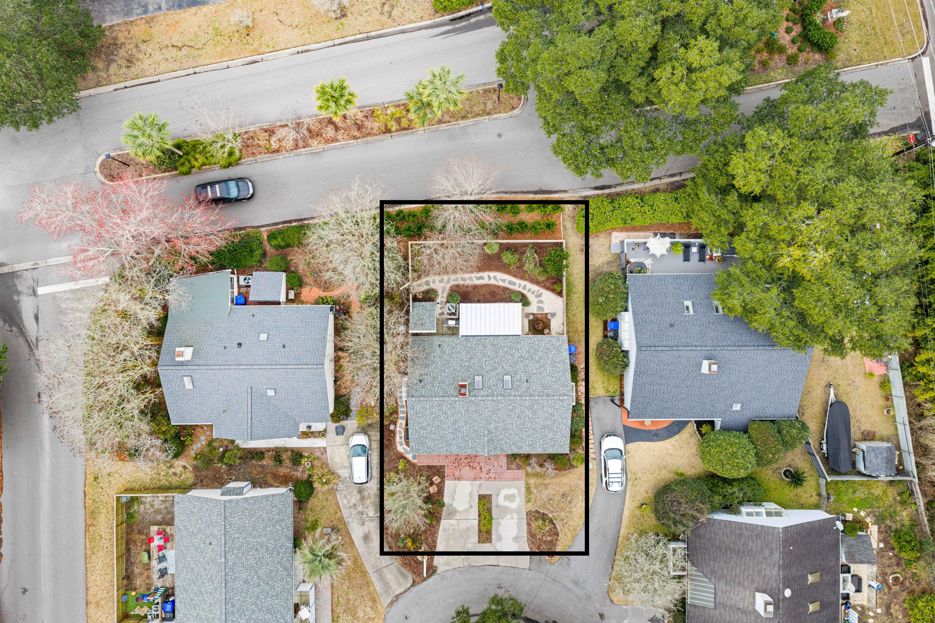1115 Honeysuckle Court Mount Pleasant, SC 29464 - Photo 19 of 19 Fenced in Yard